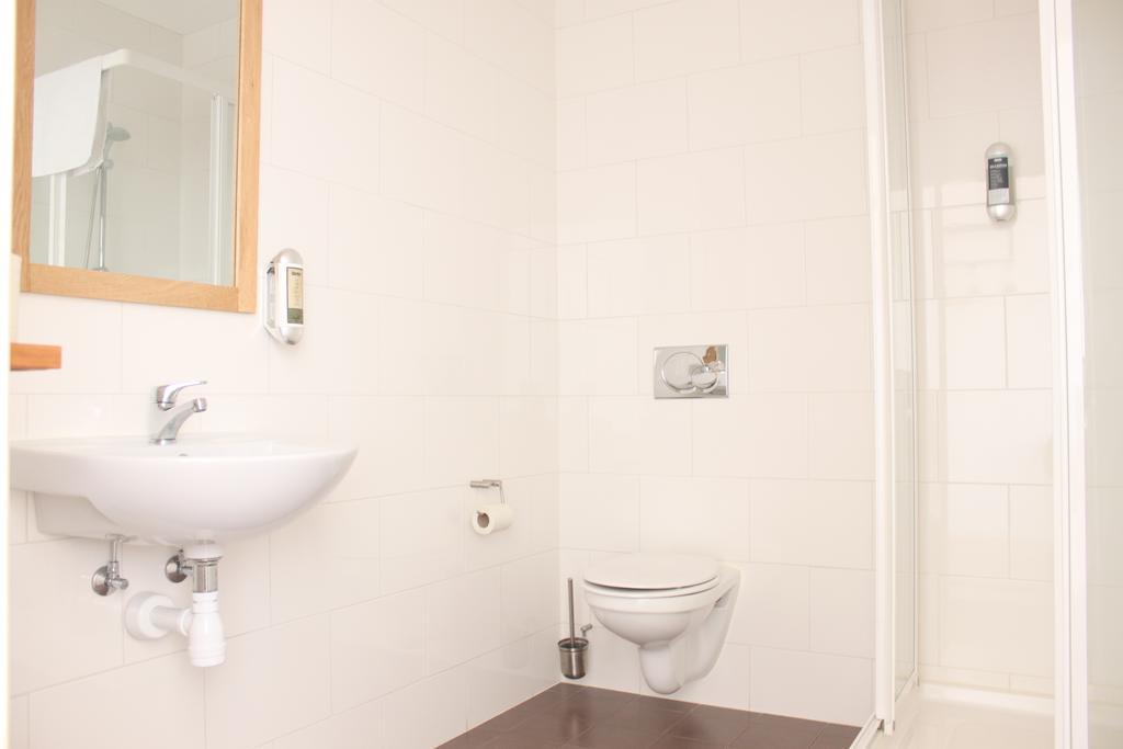 Guesthouse Eleven Hotel Arvika Exterior photo