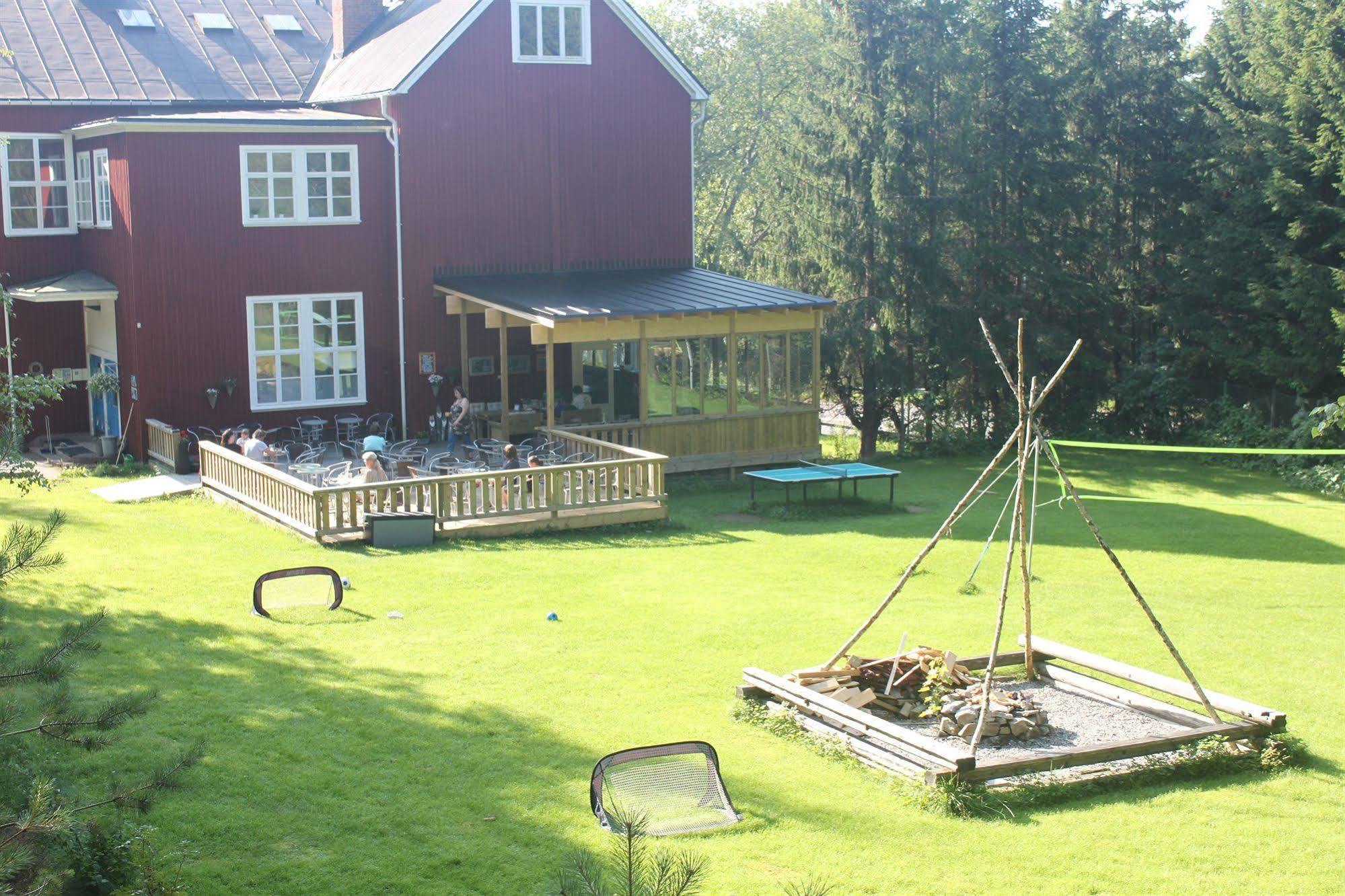 Guesthouse Eleven Hotel Arvika Exterior photo